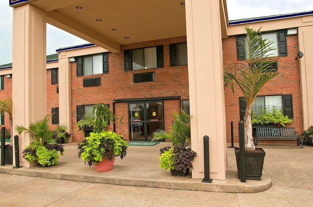 Hatfield Hotel